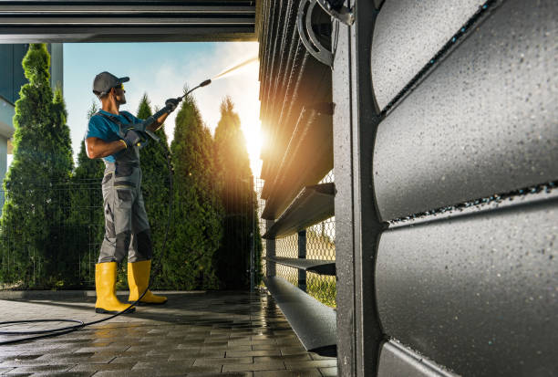 Fence Pressure Washing in Wayne City, IL